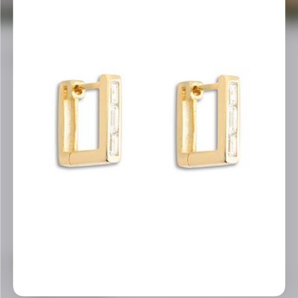 AQUA 18K GOLD OVER STERLING SILVER WITH CUBIC ZIRCONIA STONES CARTRIDGE HUGGIE - Picture 1 of 8